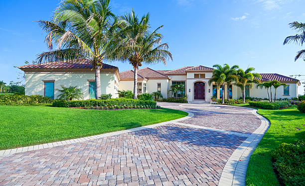 Best Driveway Pavers Near Me  in Monticello, IA